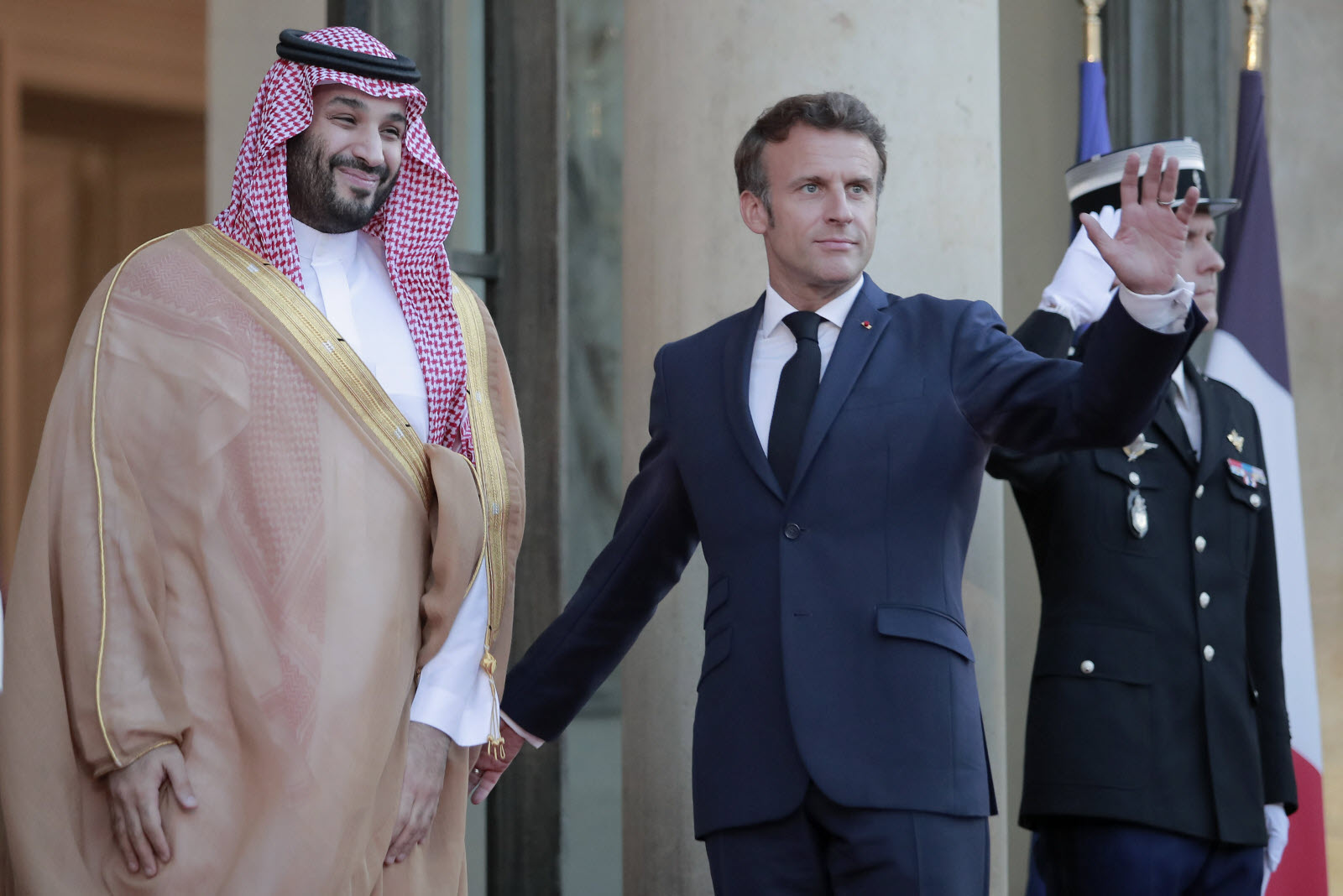 LES ÉTATS N’ONT QUE DES INTÉRÊTS… / France-Arabie saoudite : le « prince meurtrier » à l’Élysée